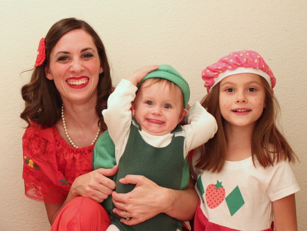[Mom%2520Allie%2520Brooklyn%2520Halloween%25202012%2520small%255B3%255D.jpg]