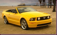 ford_mustang_convertible_yellow_2006