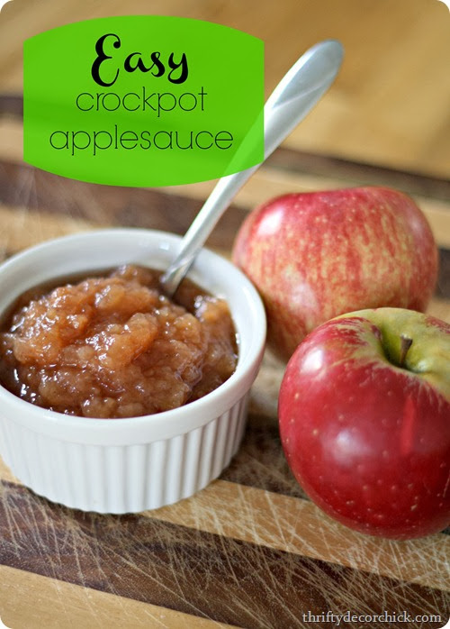 Simple crockpot applesauce @ simplehomeinteriordesign.com