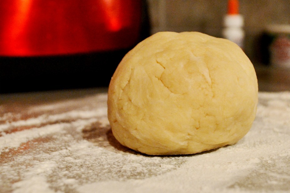[pie%2520dough%255B4%255D.jpg]