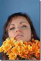 chica con flor (2) chica con flor (2)
