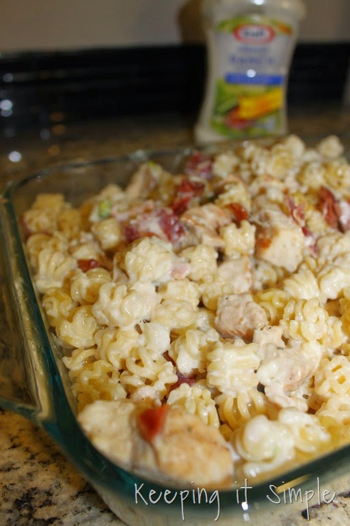 [%2523shop%2520Cheesy%2520Bacon%2520Ranch%2520Chicken%2520Casserole%2520%2523FoodDeservesDelicious%2520%25286%2529%255B4%255D.jpg]