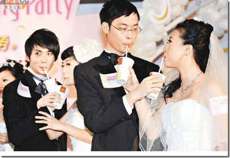 McDonald para celebrar una bodaS en Hong Kong McDonald para celebrar una bodaS en Hong Kong