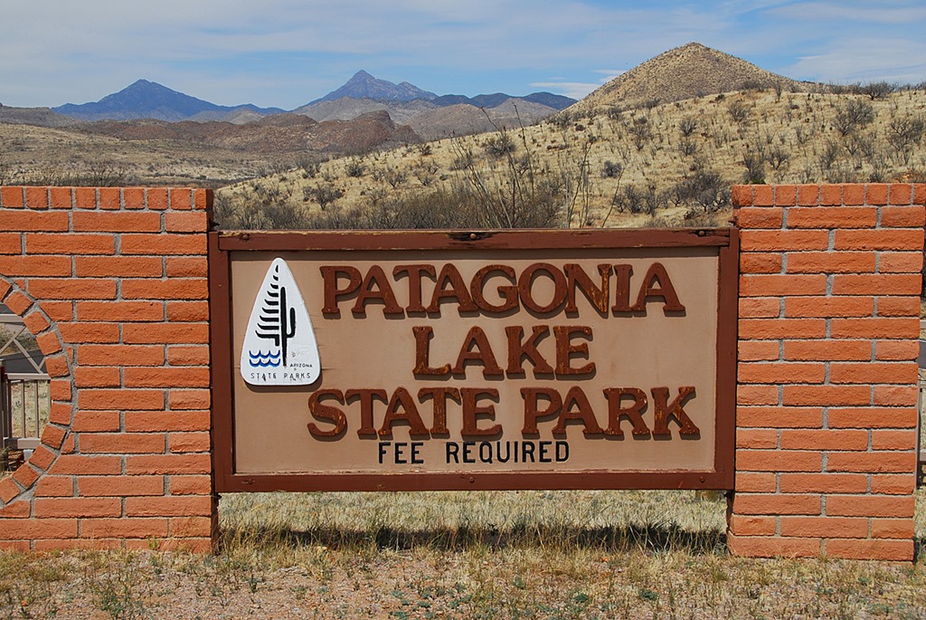[Patagonia-Sign3.jpg]