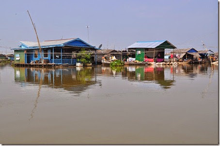 Cambodia Kampong Chhnang floating village 131025_0288