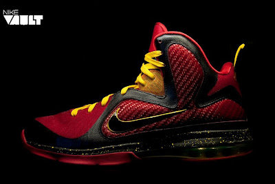 nike lebron 9 pe fairfax away 2 01 PE Spotlight: Nike LeBron 9 FAIRFAX Home & Away