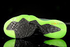 Another Look at Nike LeBron Dunkman Different Version nike lebron 9 gr black green dunkman 3 11 Another Look at Nike LeBron Dunkman Different Version