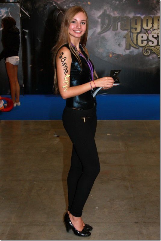 igromir-cosplay-girls-29
