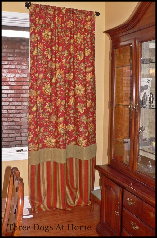 [compactor-dr-curtains-pillow-0397.jpg]