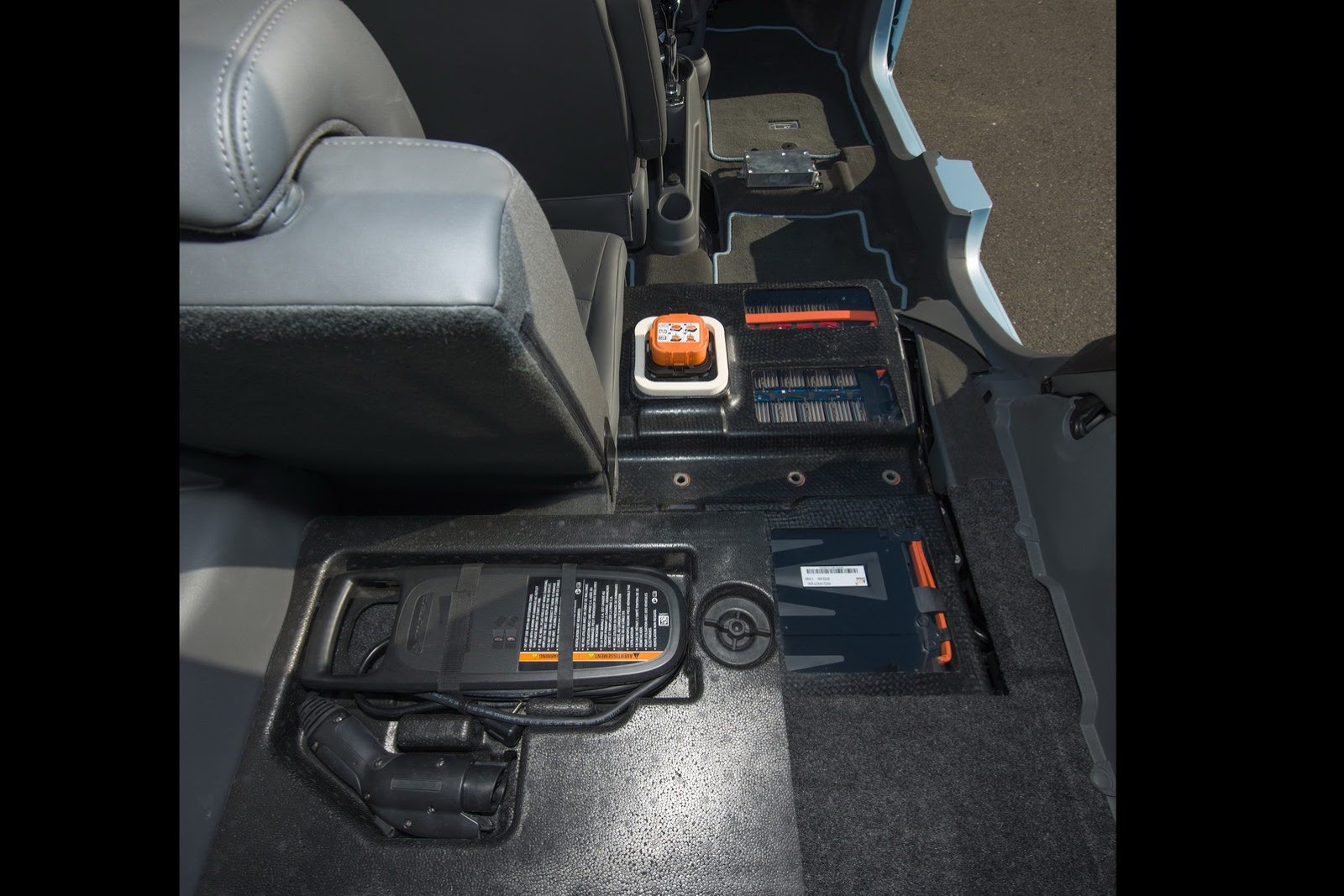 [2014-Chevrolet-Spark-EV-9%255B2%255D.jpg]
