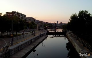 Lachine Canal 10 w alergare, Lachine Canal, luminile orasului, Montreal Lachine-Canal-10_w.jpg