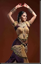 Ayshickka Sharma_hot_dance pics
