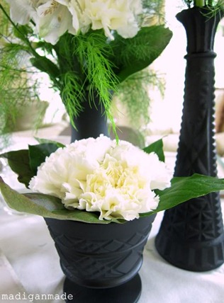 Madiganmade black-white-bridal-shower-ideas-black-vases