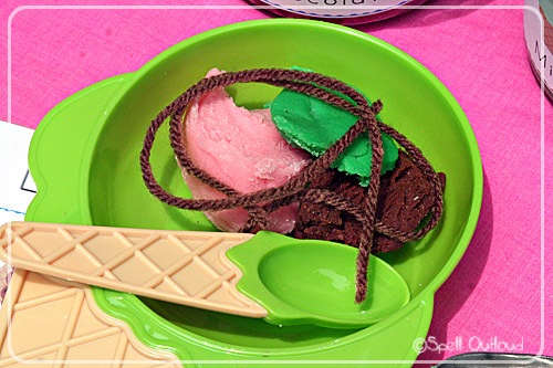 [playdoughicecream%255B5%255D.jpg]