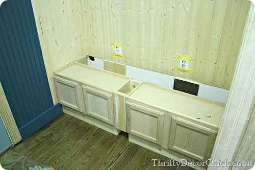 DIY bench with kitchen cabinets DIY bench with kitchen cabinets