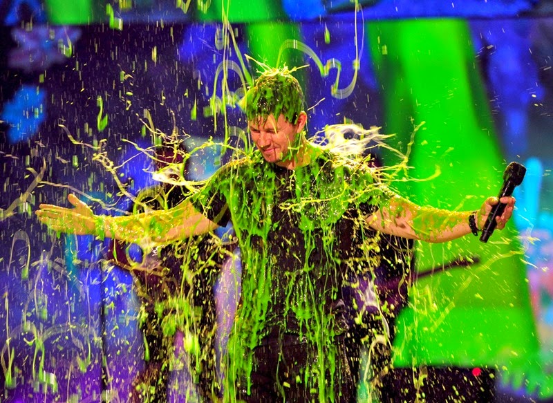 [Host%2520Mark%2520Wahlberg%2520gets%2520slimed%2520onstage%2520during%2520Nickelodeon%2527s%252027th%2520Annual%2520Kids%2527%2520Choice%2520Awards%2520Pic%255B2%255D.jpg]
