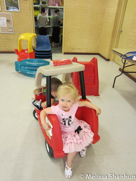 [20111214%2520Playgroup%252016%255B10%255D.jpg]