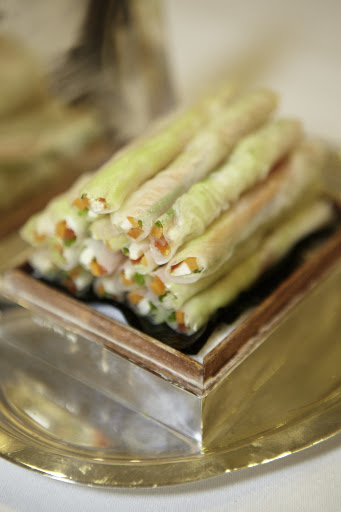 White cigarette spring rolls