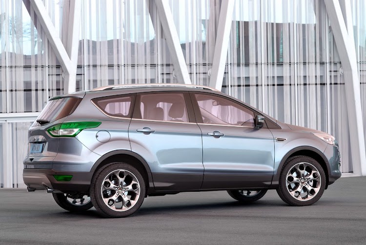 Ford Kuga_002edited.jpg Ford Kuga_002edited.jpg