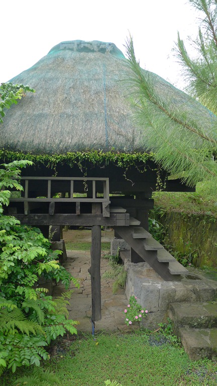[Ifugao%2520house%2520in%2520Shambala%2520Silang%2520Cavite%255B3%255D.jpg]