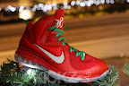 Throwback Thursday: Look Back at LBJs 2011 Christmas Shoes nike lebron 9 gr christmas 4 05 kickz Throwback Thursday: Look Back at LBJs 2011 Christmas Shoes