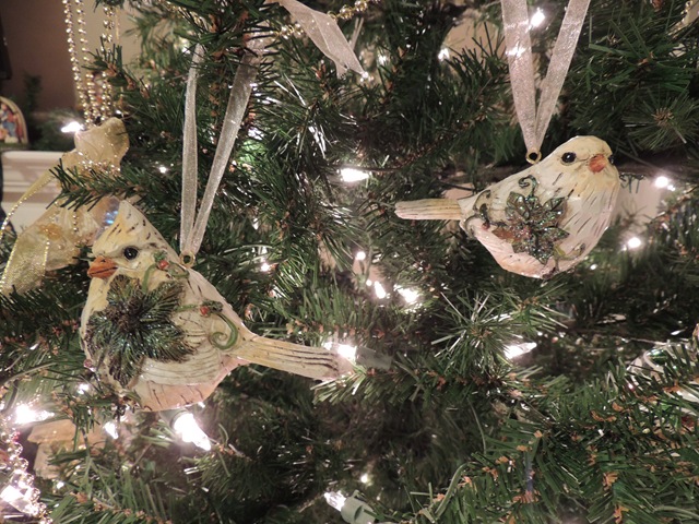 [02.Piper%2520and%2520Emme%2520ornaments%255B8%255D.jpg]