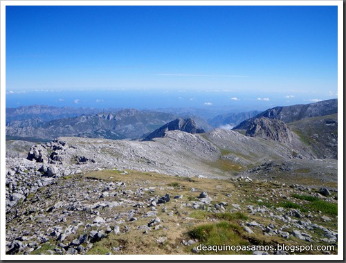 Jito Escarandi - Jierru 2424m - Lechugales 2444m - Grajal de Arriba y de Abajo (Picos de Europa) 0104