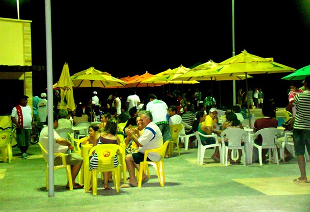 [PRA%25C3%2587A%2520DE%2520EVENTOS%252C%2520PRAIA%2520DE%2520UPANEMA%255B3%255D.jpg]