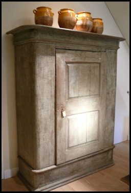 Painted cupboard 18th century