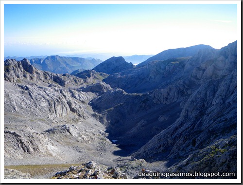 Jito Escarandi - Jierru 2424m - Lechugales 2444m - Grajal de Arriba y de Abajo (Picos de Europa) 0061