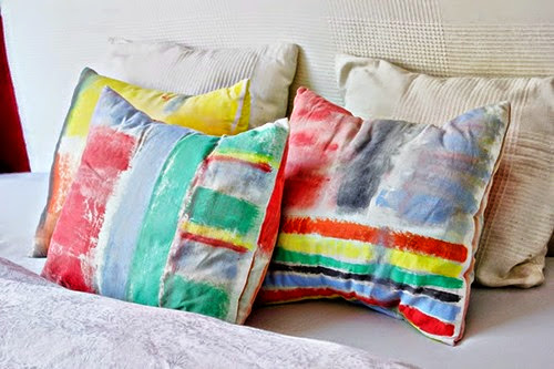 DIY-_-Brushstroke-Cushion-Covers-post-3 DIY-_-Brushstroke-Cushion-Covers-post-3