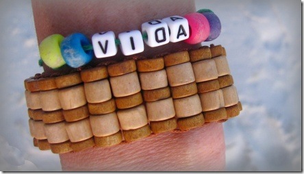 bracelet_and_VIDA