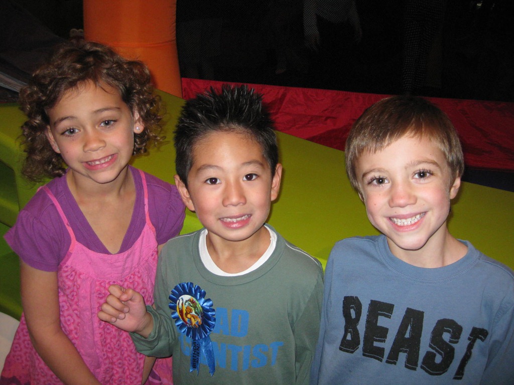 [giggles_n_hugs_6bday_montana_ian%255B3%255D.jpg]