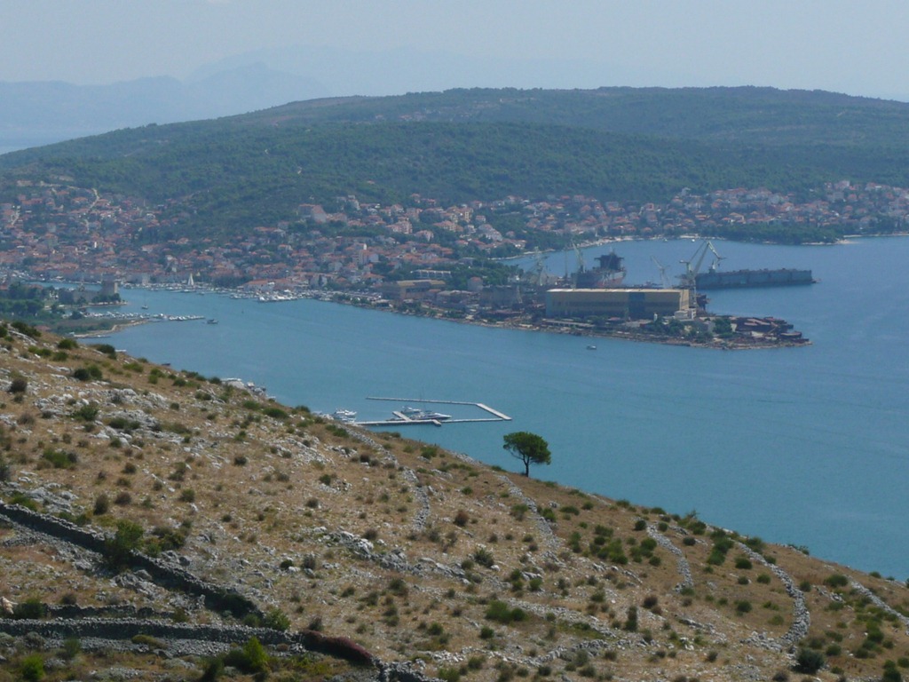 [Croatia%2520Online%2520-Trogir%2520Shipyard%2520%2526%2520Seget%2520Marina%255B4%255D.jpg]