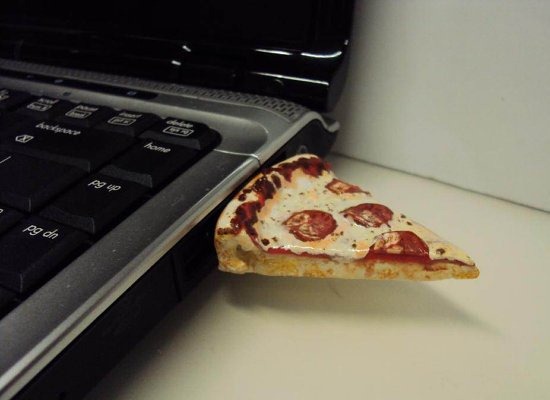 [Pizza%2520USB%2520flash%2520drive%255B2%255D.jpg]