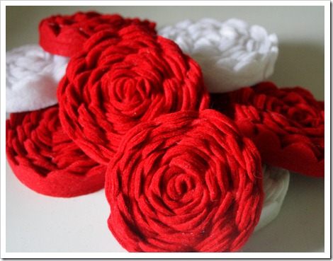 felt roses