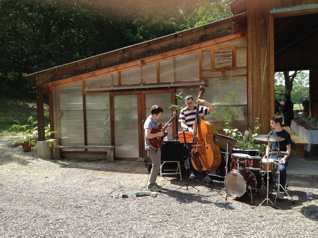 [Music%255B14%255D.jpg]