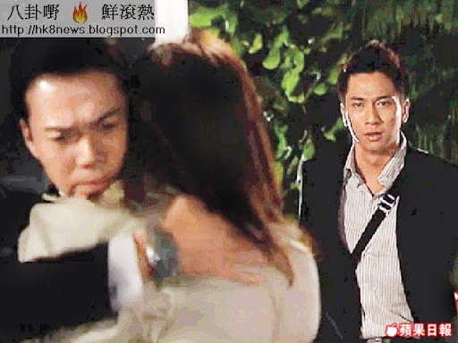 吳卓羲發現女友鍾嘉欣搭上謝天華（左），大受刺激。電視圖片