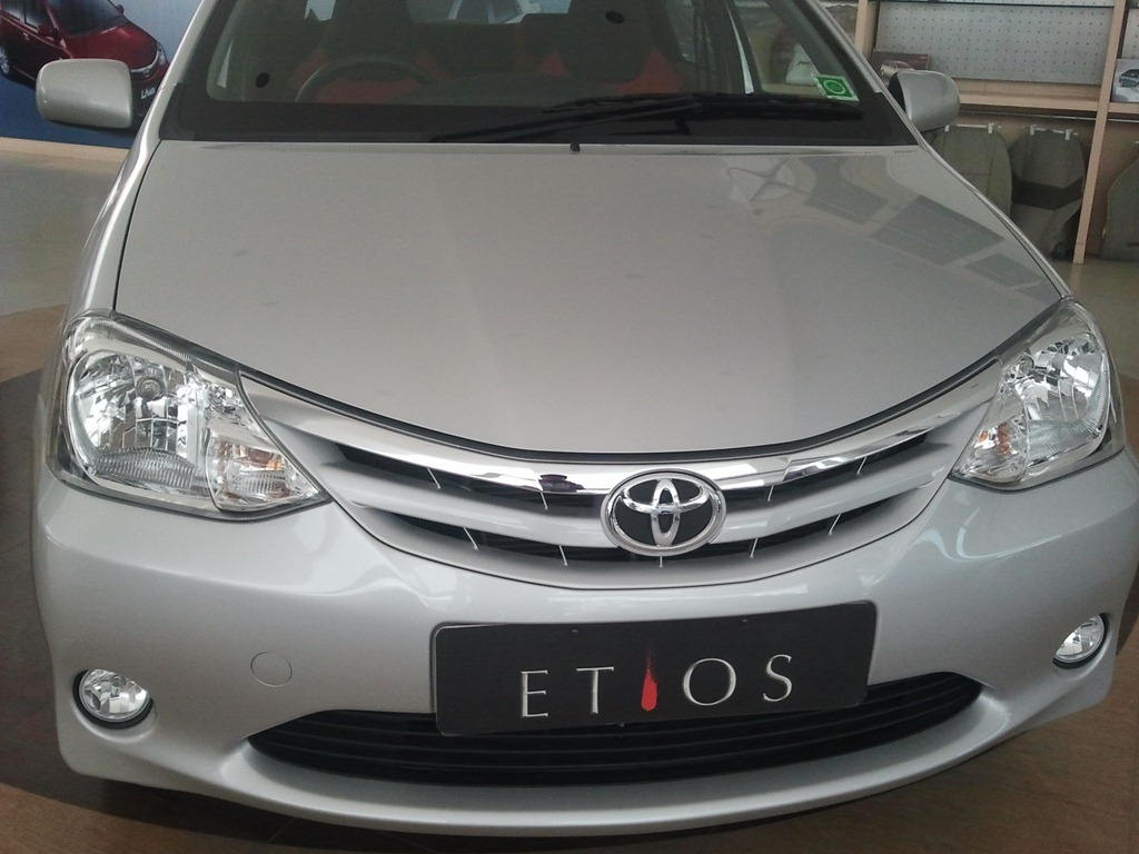 [Toyota%2520Etios%2520Sedan%2520Front%255B5%255D.jpg]