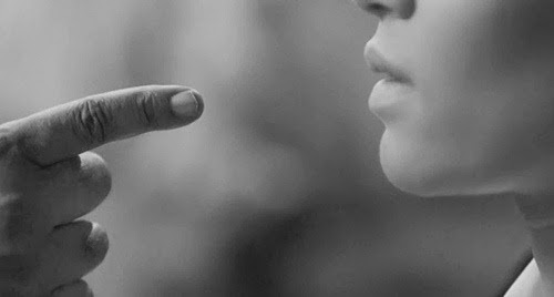 [Emeli%2520Sand%25C3%25A9%2520Midia%2520Illuminati%25206%255B4%255D.jpg]