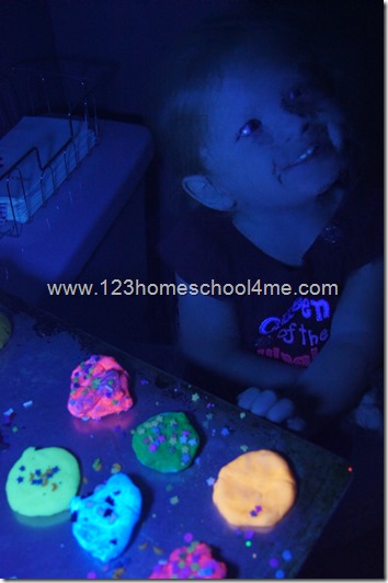 Glow in the dark playdough Glow in the dark playdough