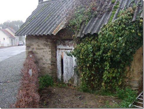 local de la forge de la Poste de Gesvres local de la forge de la Poste de Gesvres