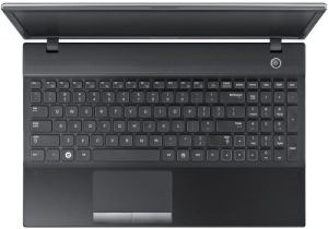 [Samsung-Seria-3-300V5A.-tastatura%255B4%255D.jpg]