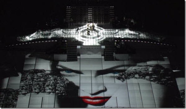 Madonna Superbowl 2012 Subliminar6 Madonna Superbowl 2012 Subliminar6