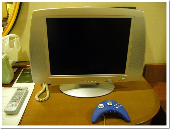 房內電腦2