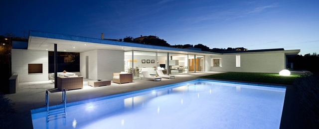 [casa-minimalista-arquitectura-Casa-Elena-arquitectos-TASH%255B4%255D.jpg]