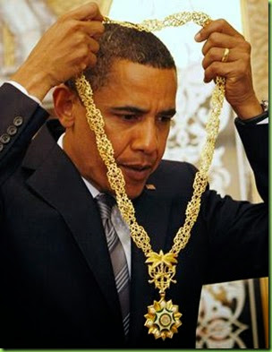 obama-necklace_1416804i