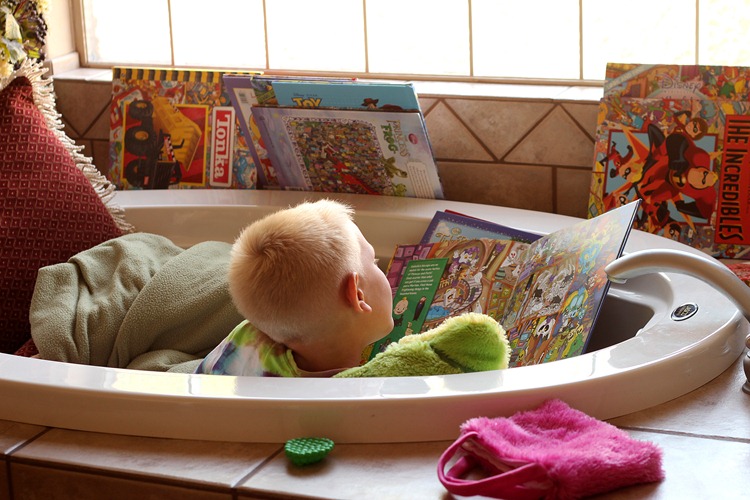 [a%2520reading%2520e%255B4%255D.jpg]