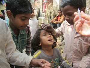Delhi Camp Child brought by siblings