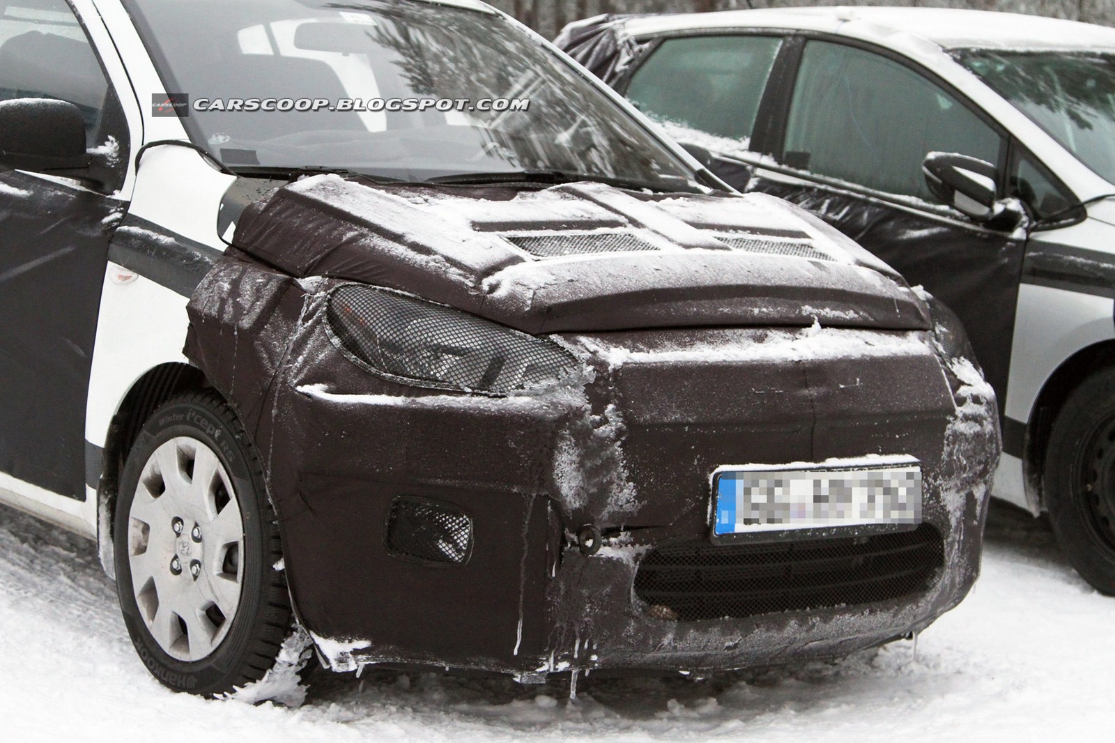 [2013-Hyundai-i20-Facelift-4%255B3%255D.jpg]